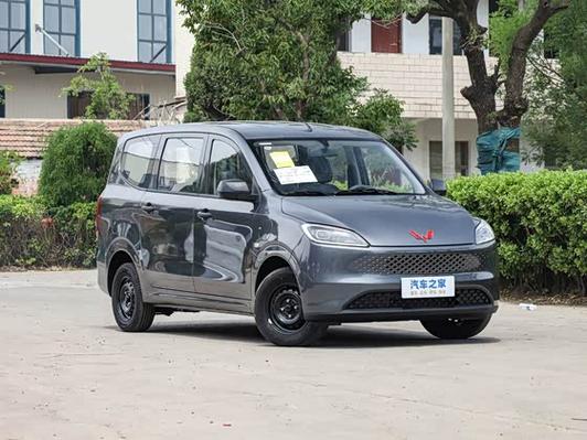2025款宏光v七座价格