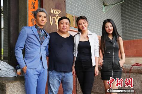 黑白迷宫一共有几部