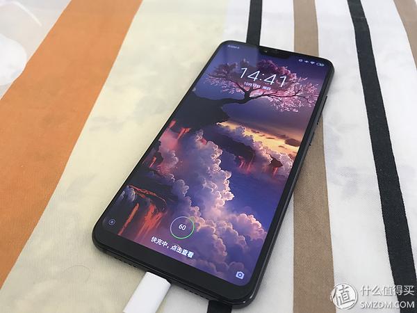 小米八夜光屏是什么
