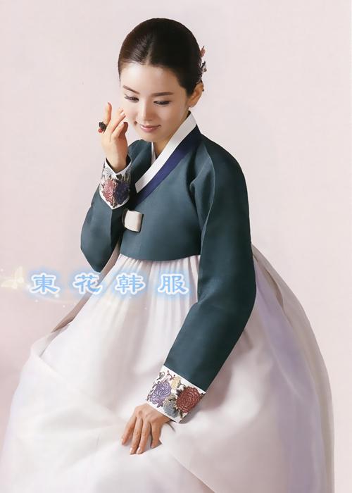 朝鲜族韩服图片