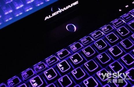 笔记本capslock灯一直闪烁