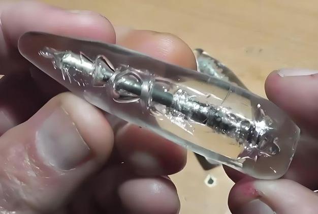 玻璃子弹是真的吗