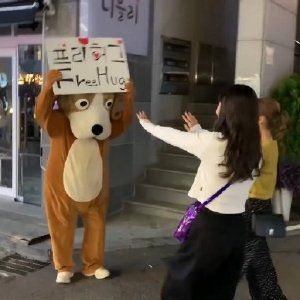 无法阻止的兄妹是亲兄妹吗