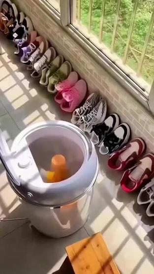 洗鞋机直接把鞋子放进去吗截图2
