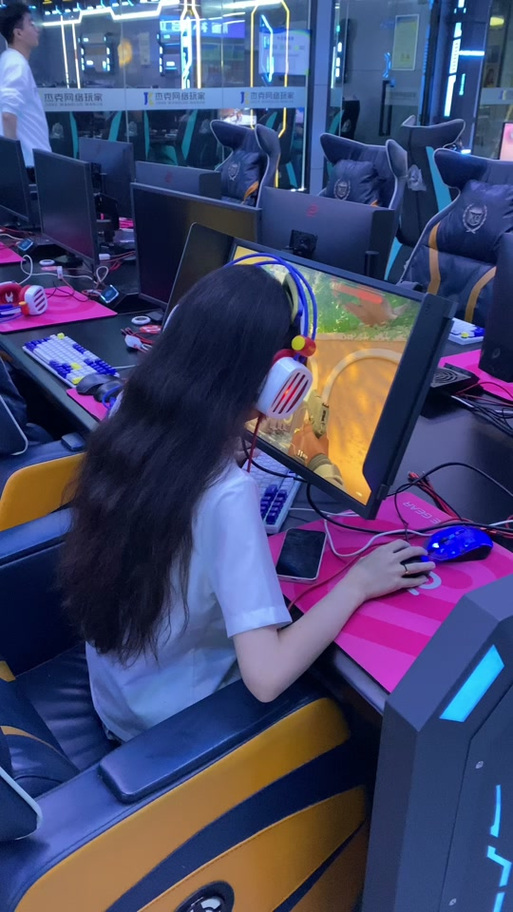 我女生打电竞需要什么条件
