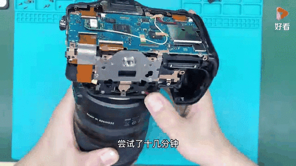 尼康镜头怎么拆下来