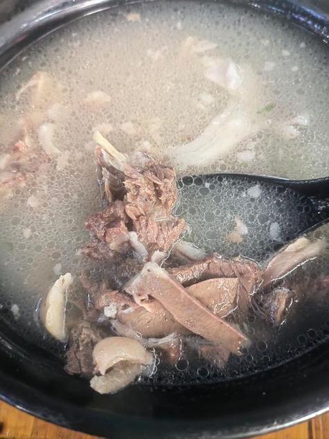 过夜的羊肉汤还能喝吗