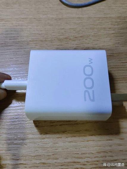 vivo充电老是一断一断的