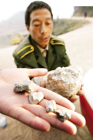 炸石头的膨胀剂