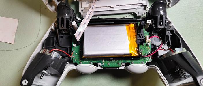 ps4两个手柄换着用