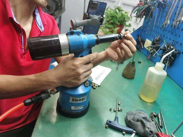 气动铆螺母枪拆解教程
