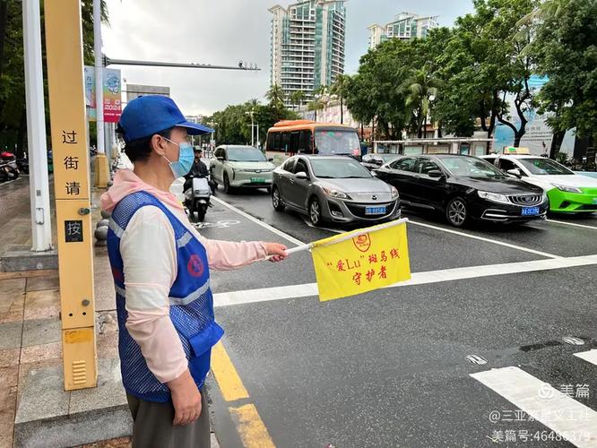 红绿灯进入实线区压了下实线
