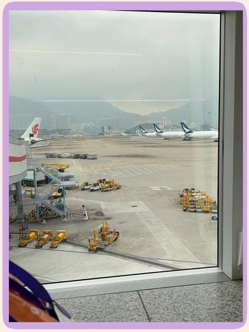 北京直飞香港怎么过关