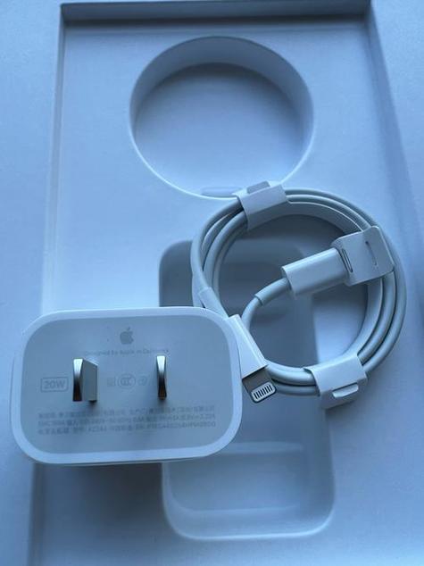 ipad充电器