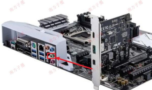 电脑插耳机有电流声截图2