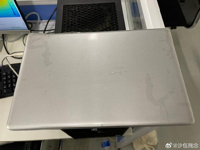 笔记本屏幕膜撕不下来