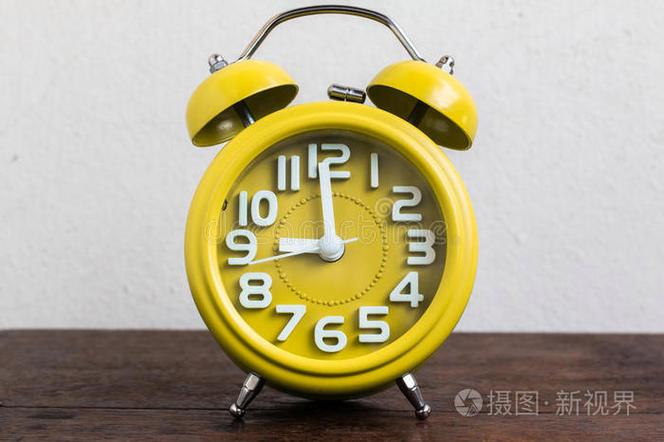 定九点的闹钟 定九点的闹钟