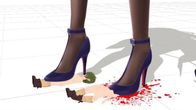 缩小掉进女生的鞋子被踩截图3