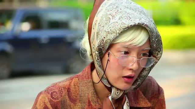快乐酷宝阿酷波斯变成老太婆