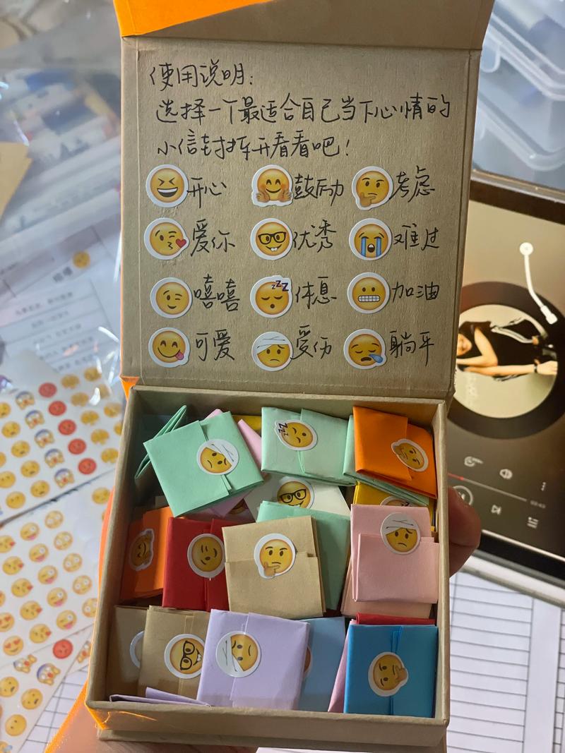 将n只球随机的放入N个盒子