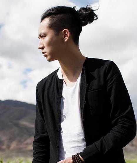潮男辫子发型
