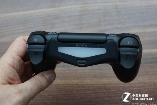 ps4手柄一直保持蓝光