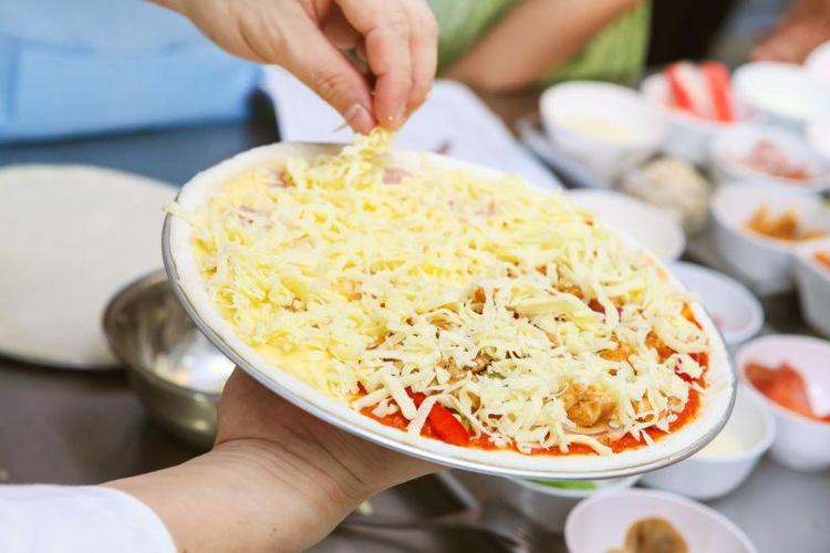 披萨饼的制作截图2