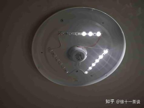 led灯开灯后只微弱亮