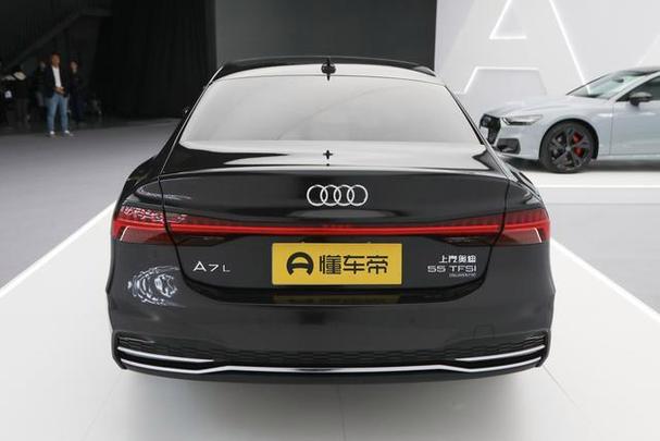奥迪a7l新款2025款落地价