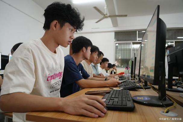 打电竞需要什么条件