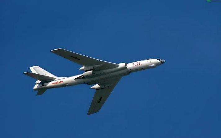 轰炸机在线版免费版截图2
