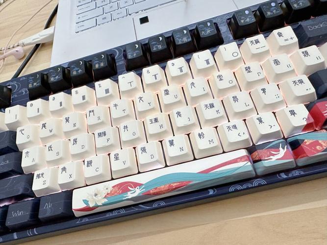 阿米洛蓝牙键盘怎么开机