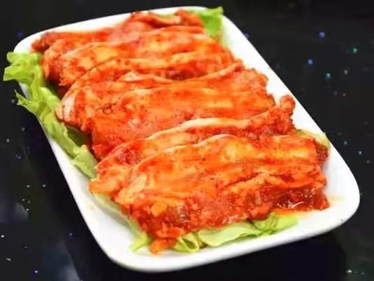 烤肉店的五花肉为啥不腌