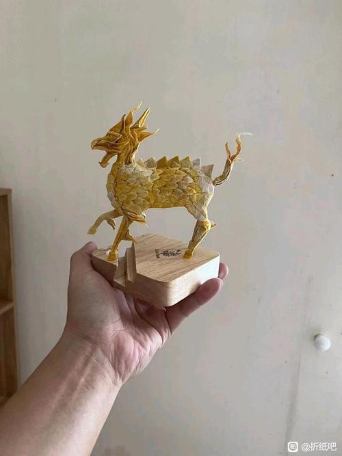 高级折纸麒麟