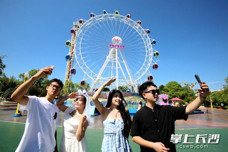 拍照如何显示时间