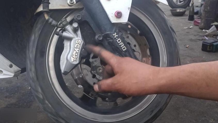 电动车一碰就响