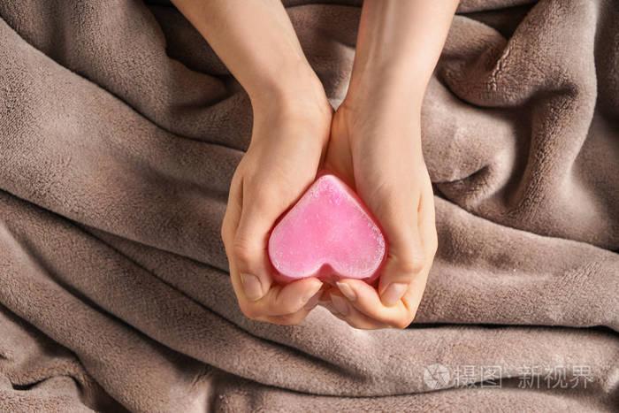 女孩柔软的心脏