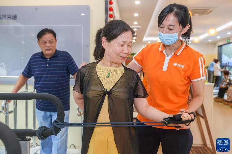 老人家锻炼身体视频 老人家锻炼身体视频