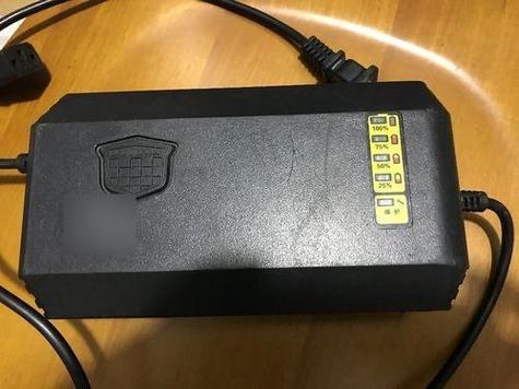绿源电动车充电器原装