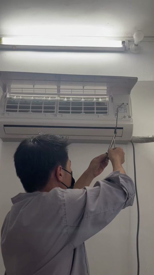 空调外接了个qunda接收器