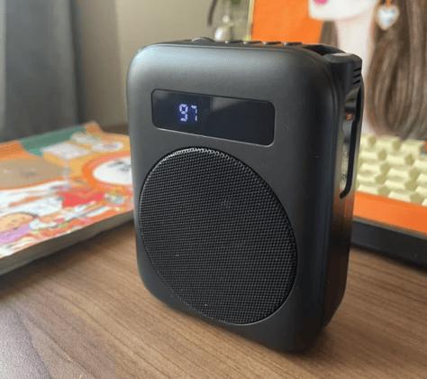 小蜜蜂扩音器怎么录音重复播放