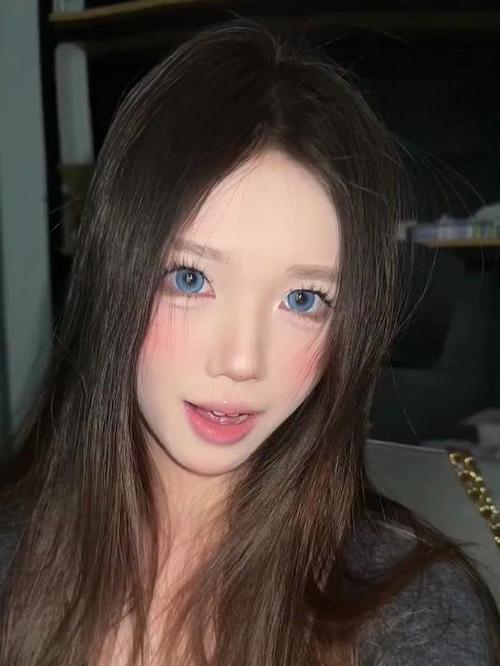 后置闪光灯拍照拍眼睛