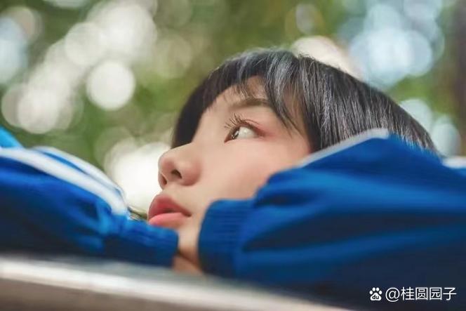 和一个初恋男生谈恋爱