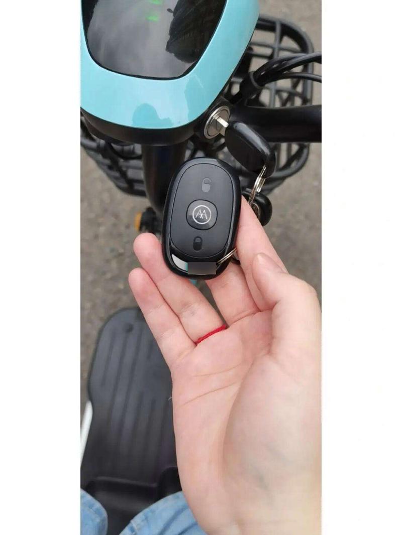 爱玛遥控器怎么拆开视频