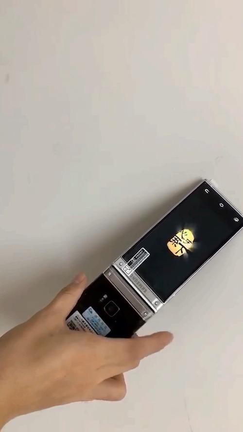 三星w2018接电话需要翻盖吗