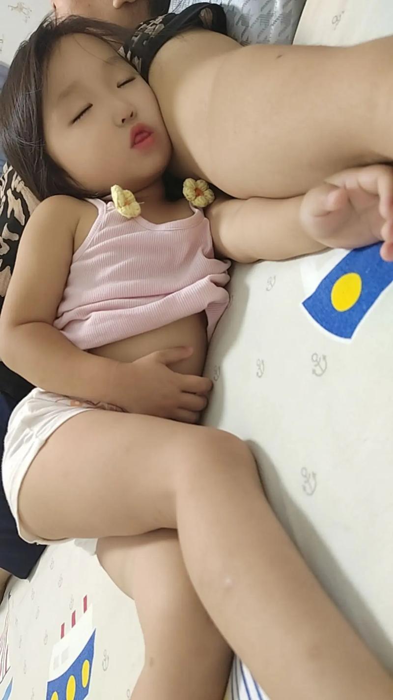 熟睡中的女孩截图2