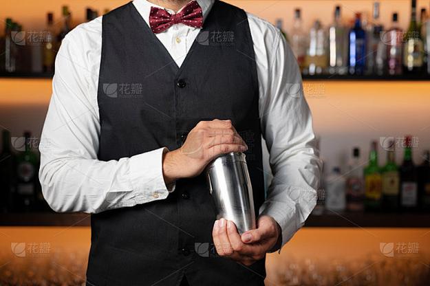酒吧调酒师游戏手机版截图3
