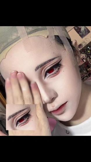 抖音很火的化妆男