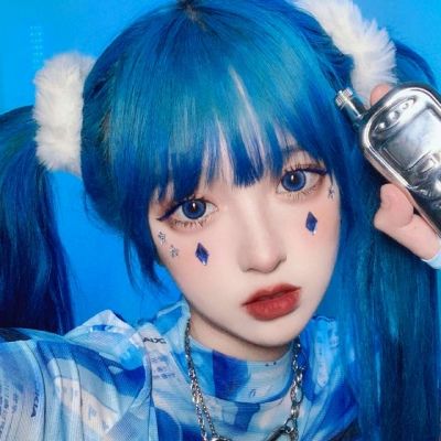 喜欢蓝色的女性性格截图3