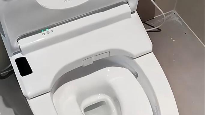 toto马桶怎么自动开盖